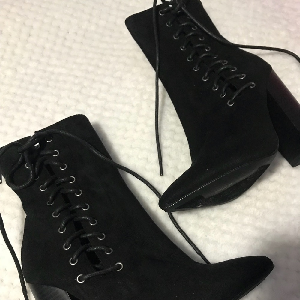 Ankle boots